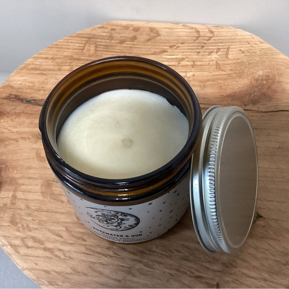 🟤 New & Hand Poured - Rosewater & Oud Scented Candle in Glass Jar and Lid - Picture 7 of 13